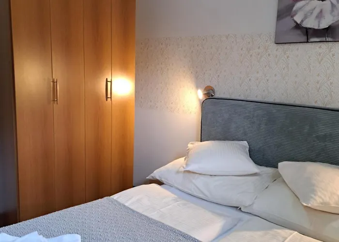 Kristijan דירה *